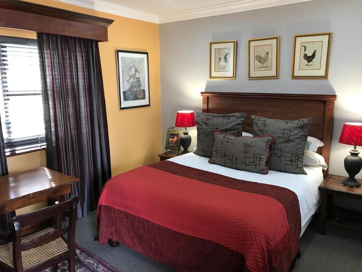 The Crown Guest House Витлеем Екстериор снимка