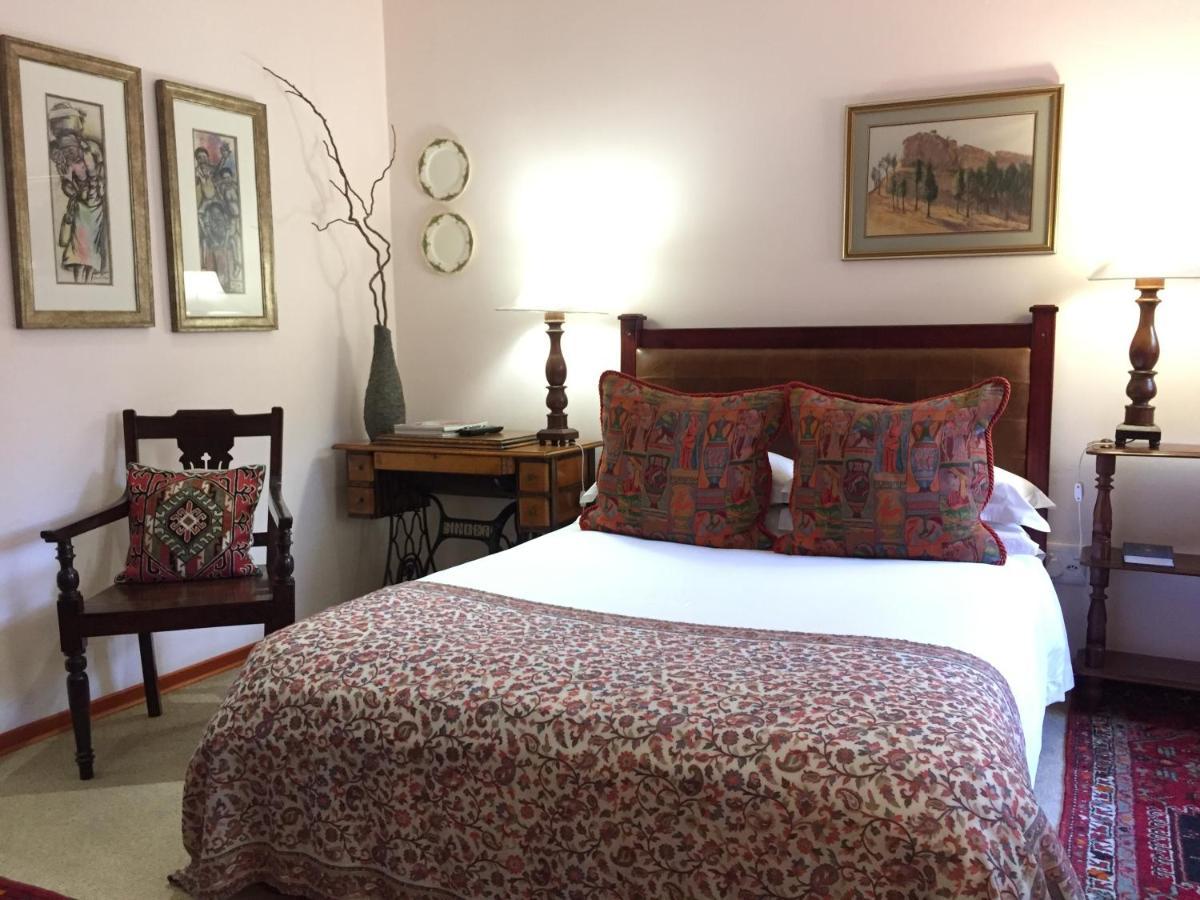 The Crown Guest House Витлеем Екстериор снимка