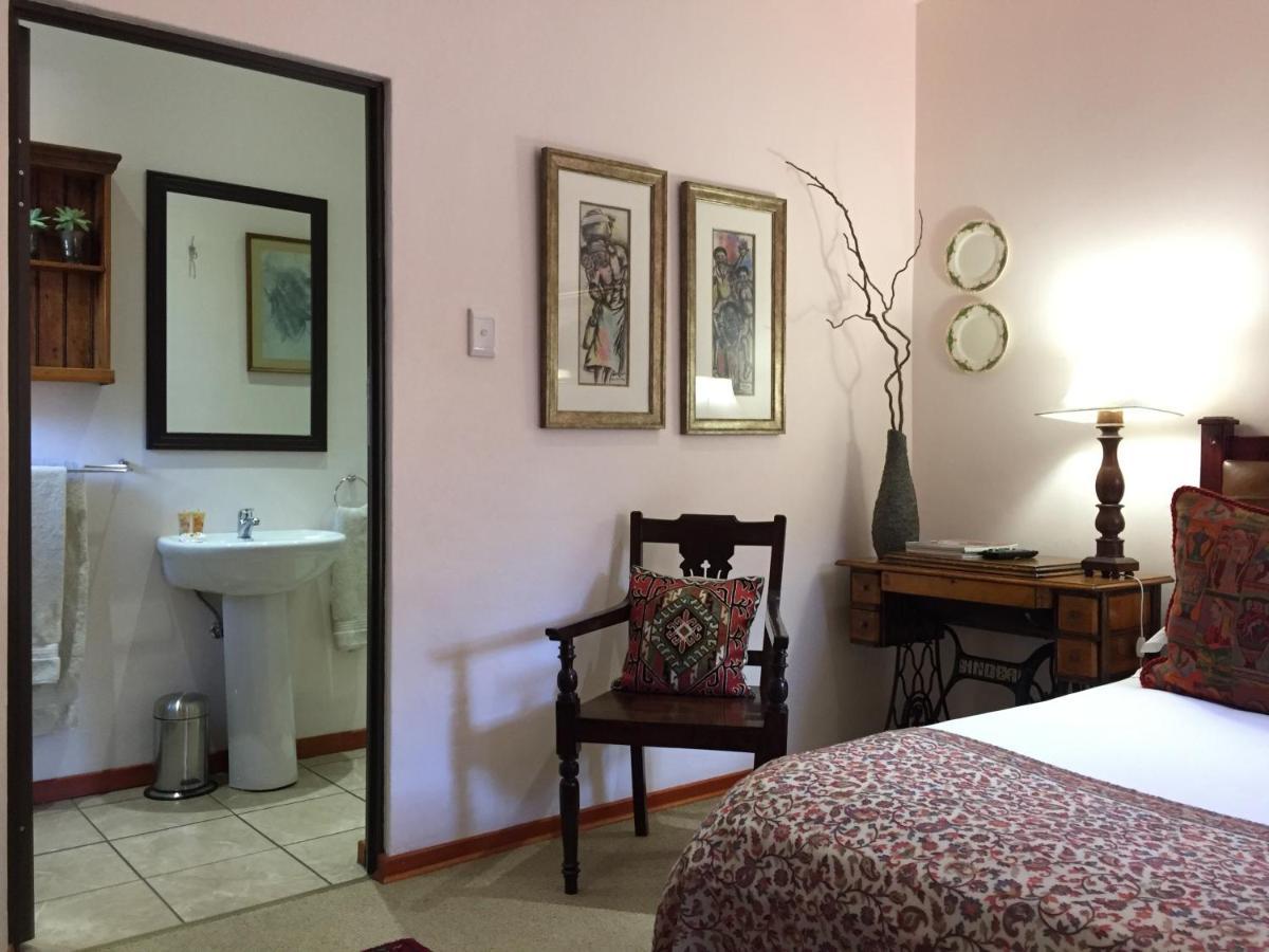 The Crown Guest House Витлеем Екстериор снимка