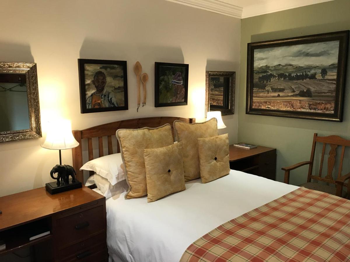 The Crown Guest House Витлеем Екстериор снимка