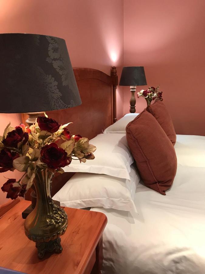 The Crown Guest House Витлеем Екстериор снимка