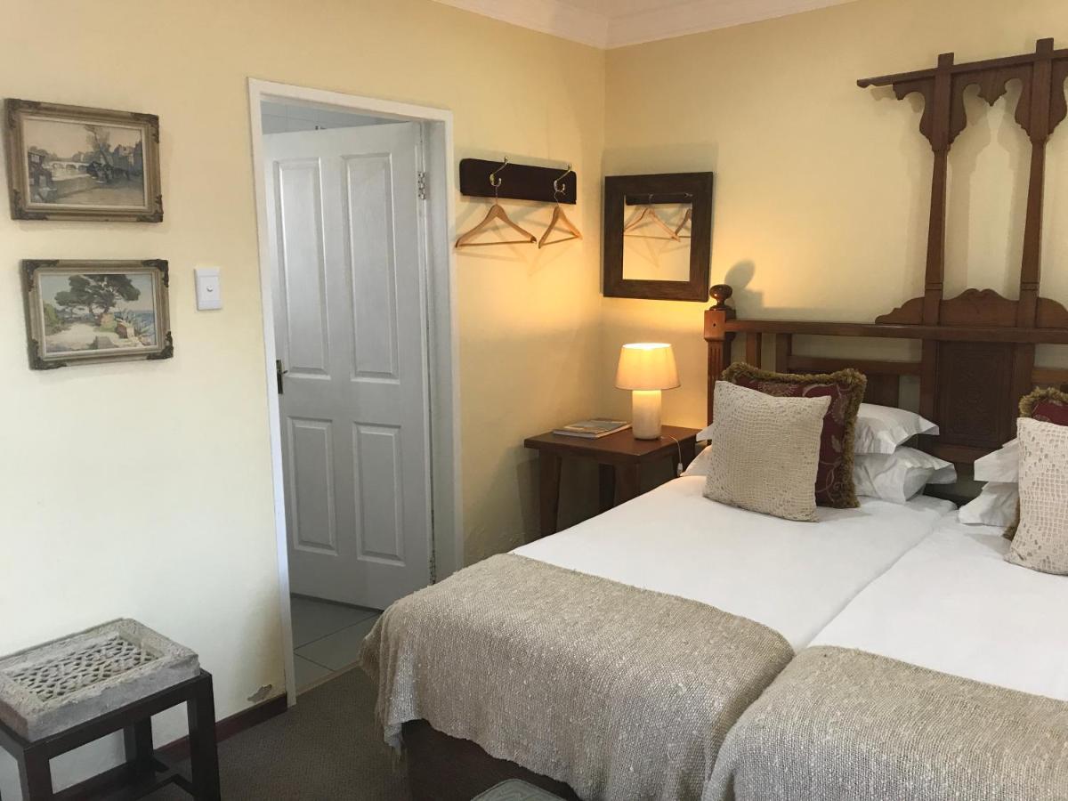 The Crown Guest House Витлеем Екстериор снимка