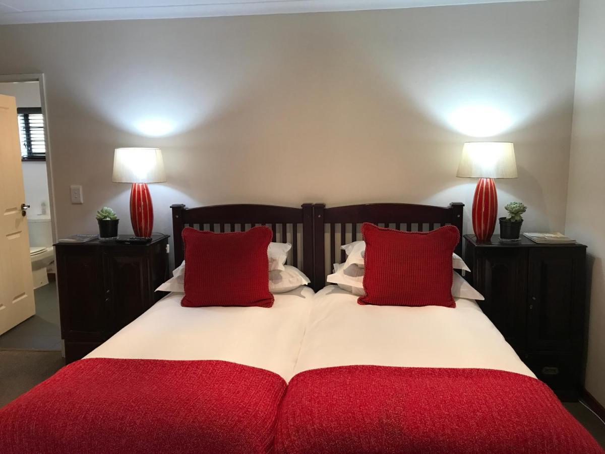 The Crown Guest House Витлеем Екстериор снимка