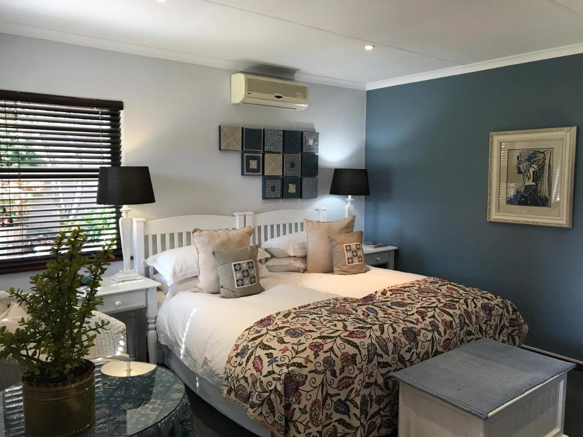 The Crown Guest House Витлеем Екстериор снимка