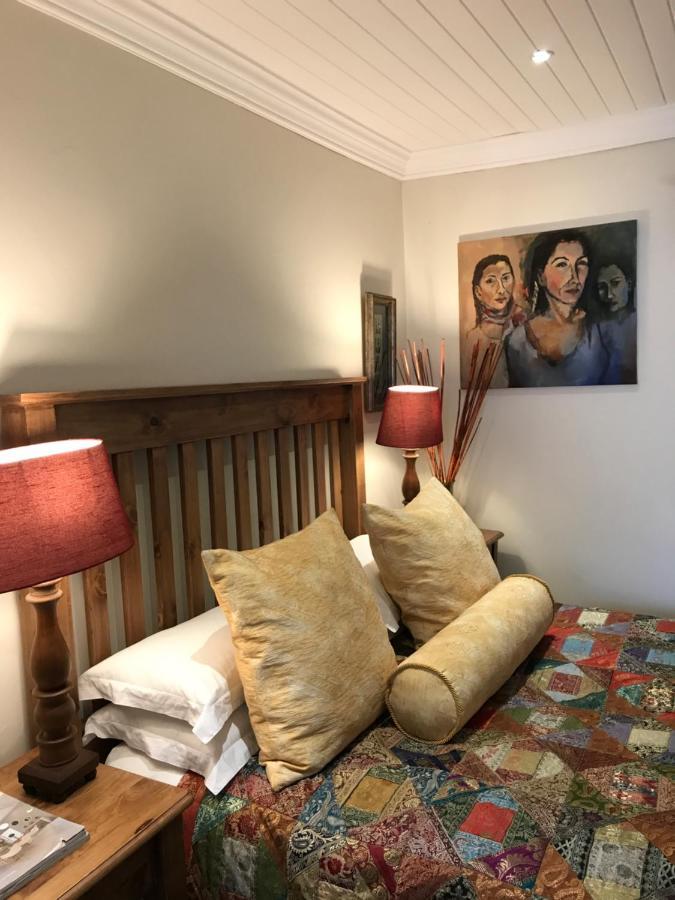 The Crown Guest House Витлеем Екстериор снимка