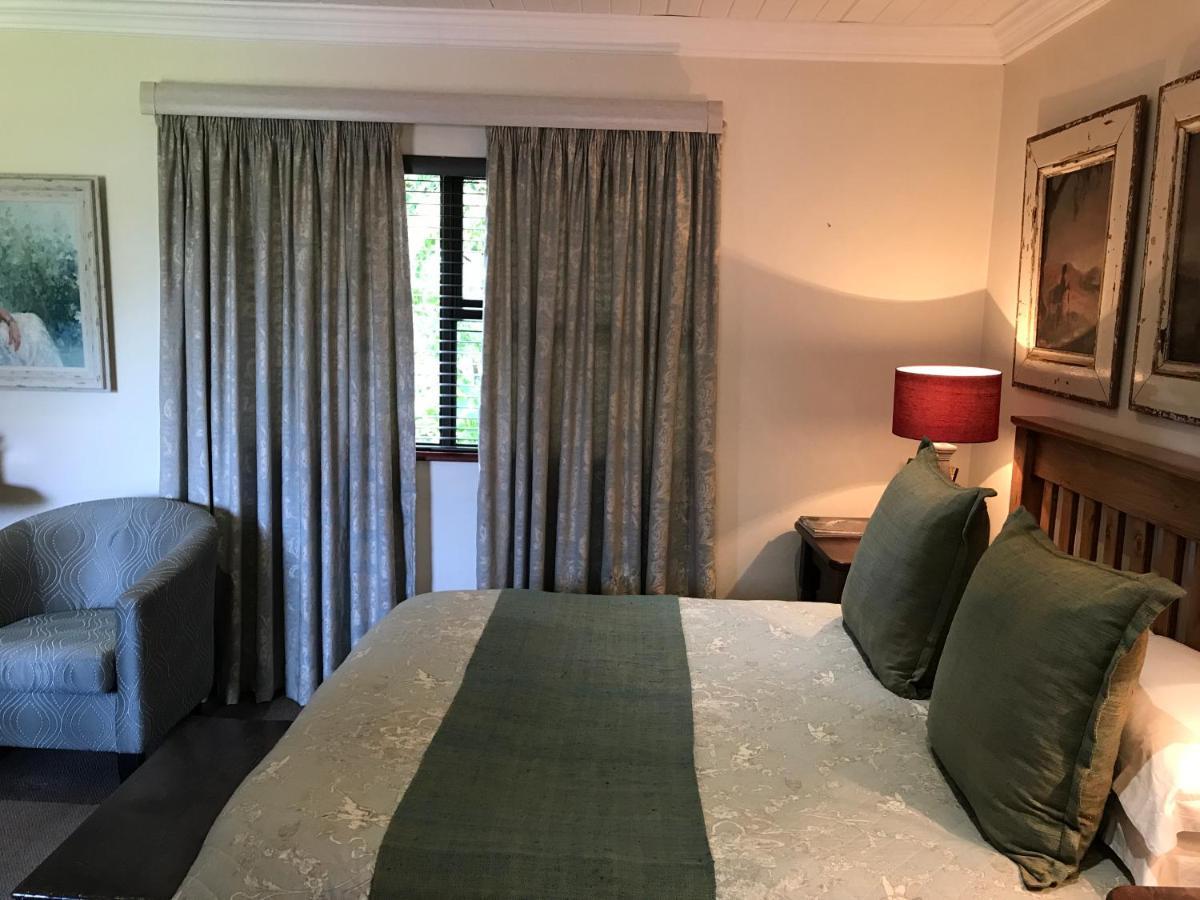 The Crown Guest House Витлеем Екстериор снимка