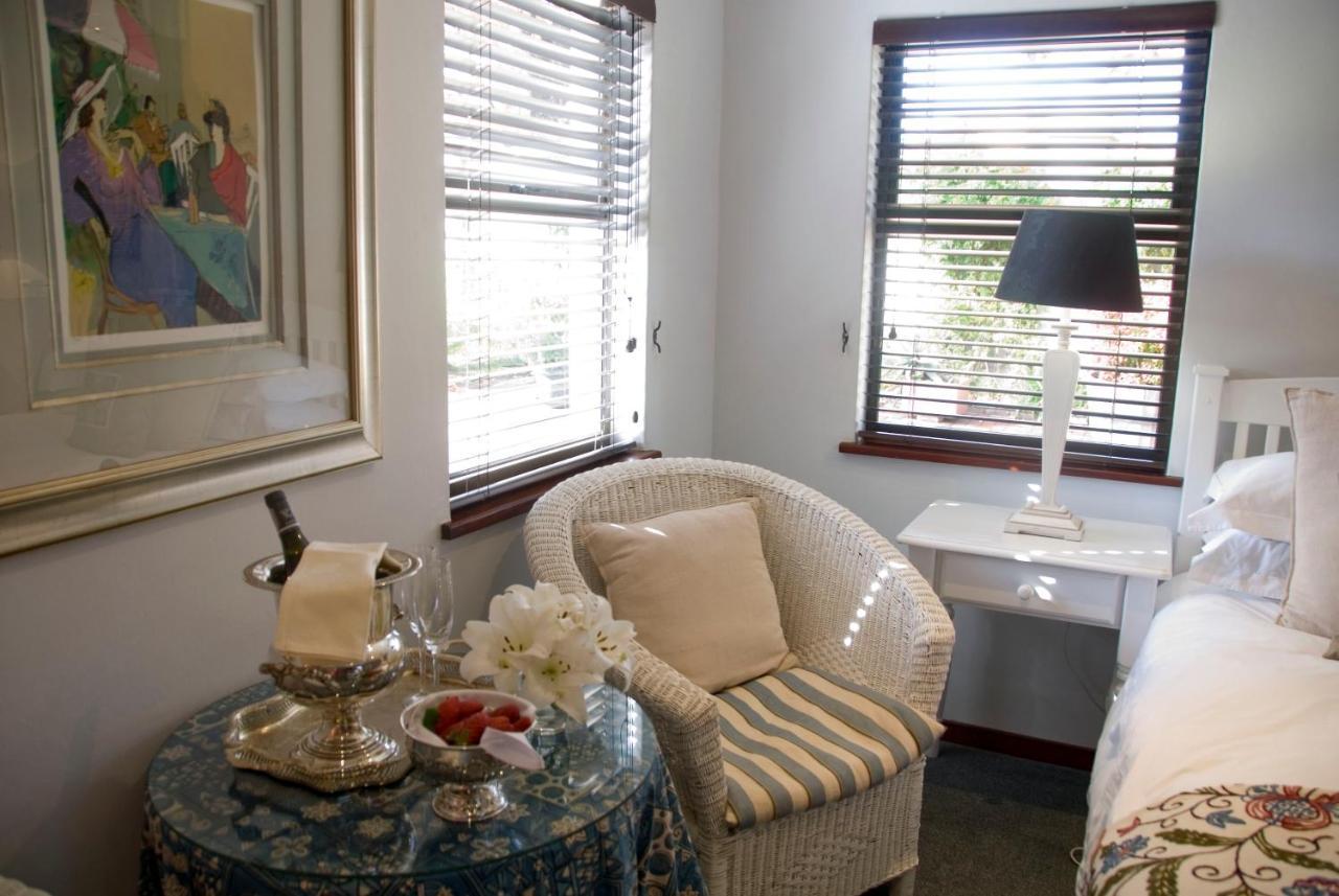The Crown Guest House Витлеем Екстериор снимка