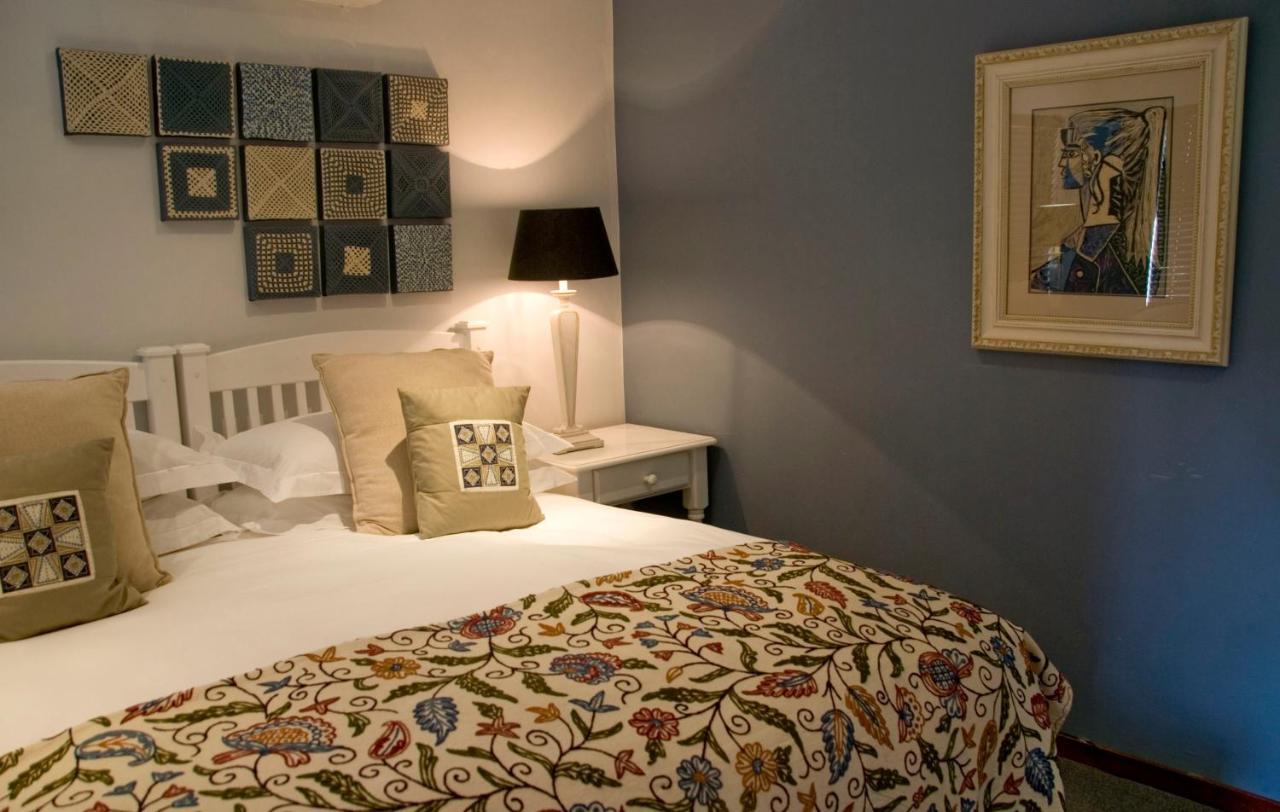 The Crown Guest House Витлеем Екстериор снимка