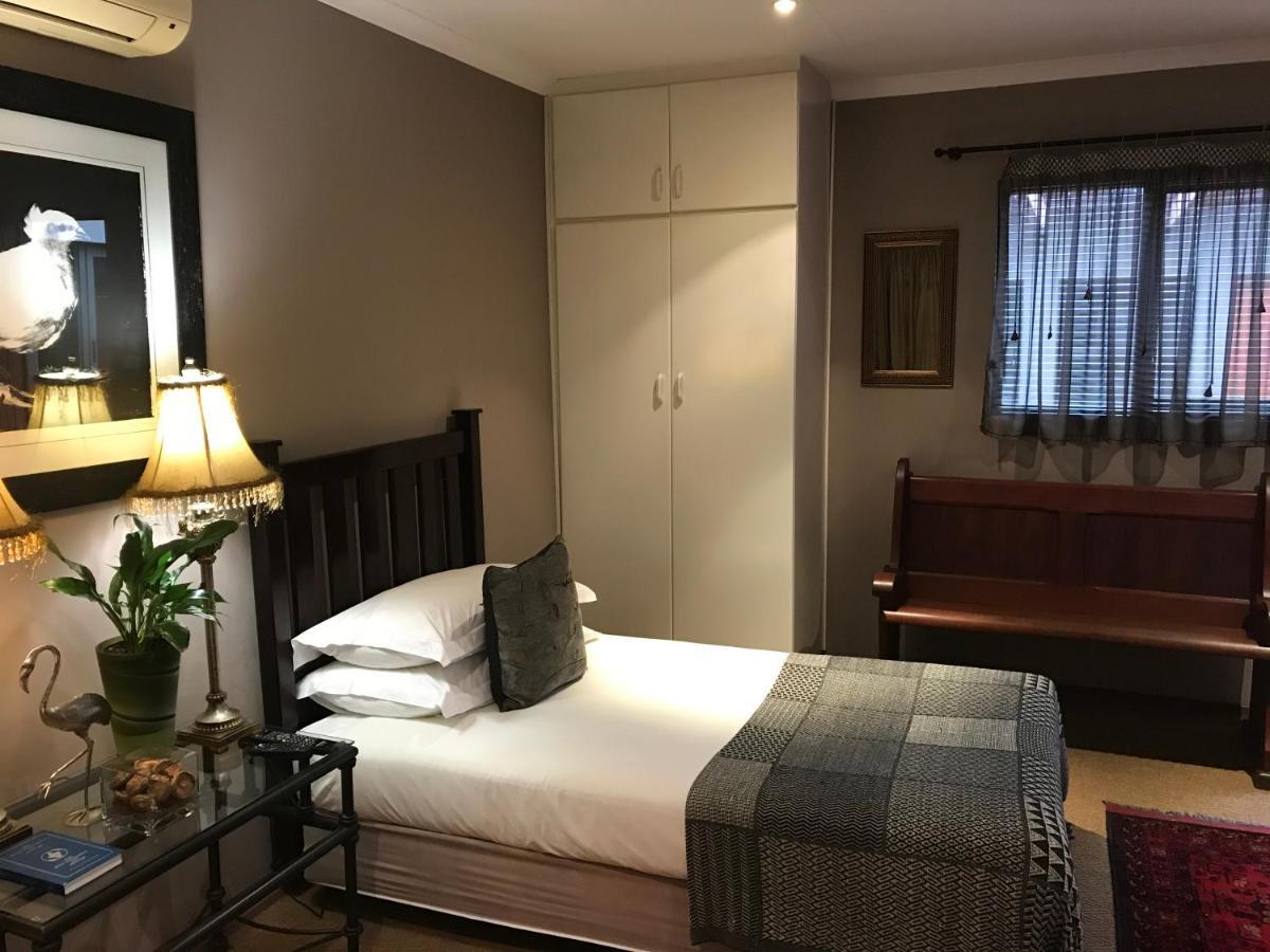 The Crown Guest House Витлеем Екстериор снимка