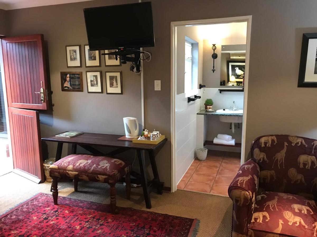 The Crown Guest House Витлеем Екстериор снимка